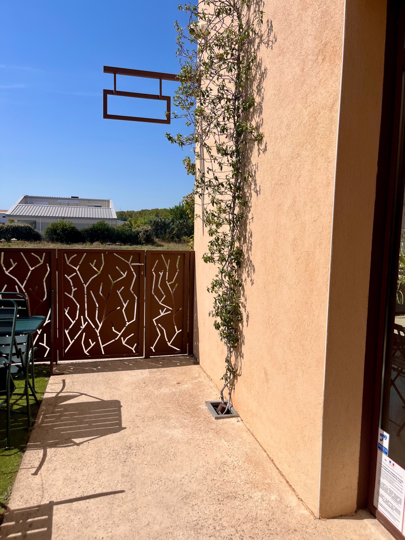 Accès aux Terrasses de Newton