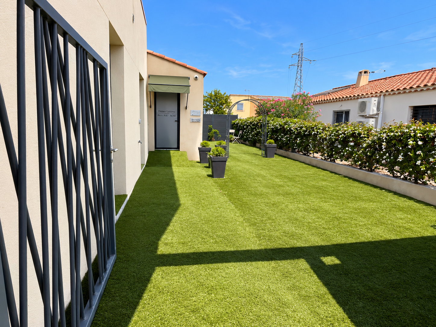 Jardin clos du local professionnel